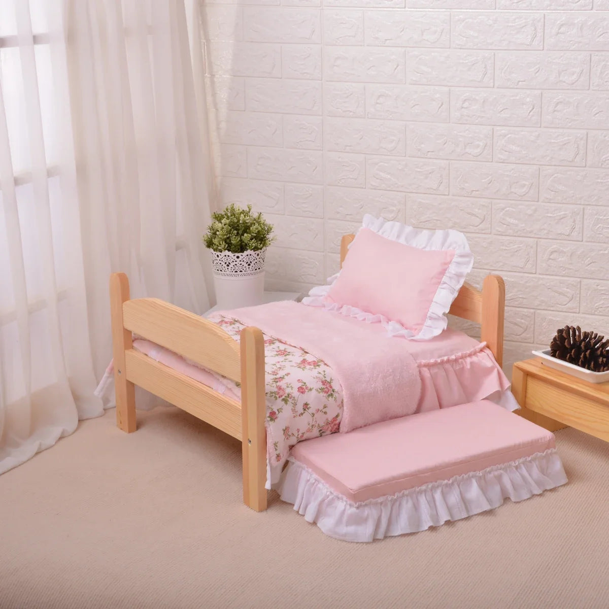 Cute Solid Wood Pet Bed Dog Comfortable Bed Free Full Set of Bedding Pet Supplies Removable and Washable Pet Bed