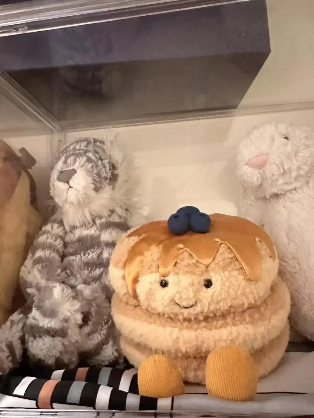 For JellyCat  New York Restaurant Strawberry Cake Muffin Doll Cat And Dog Play Interactive Companion Toy Girl Pet Christmas Gift